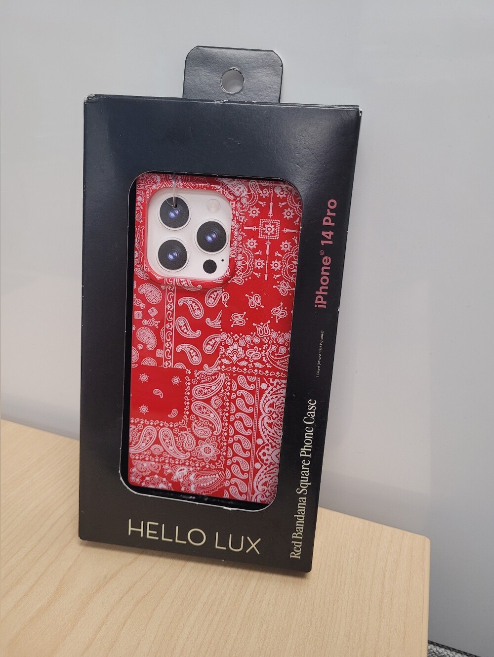 Hello Lux Red Bandana Square Phone Case for iPhone 14 Pro